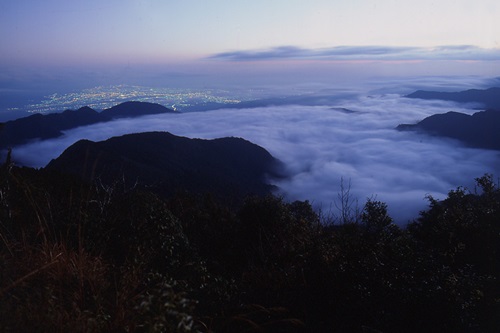 Yilan city and sea of clouds