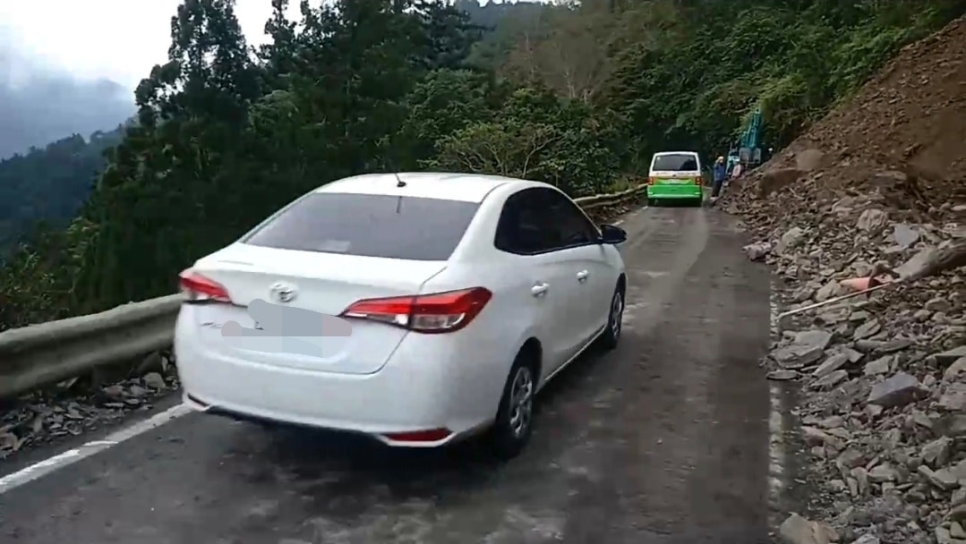 宜專一線8.5公里今(7)日清晨發生坍方，已完成搶修，下午2點恢復單線雙向通行。